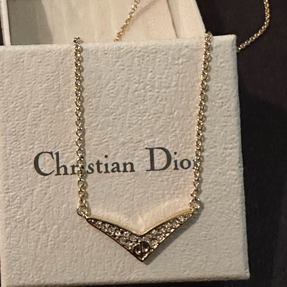 🔥Like new Dior encrusted CD necklace with original box🔥 - Picture 1 of 7
